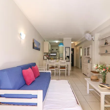 Apartamento Elma 4 *